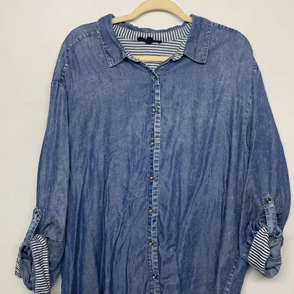 Jane + Delancey Chambray Top - Picture 2 of 7